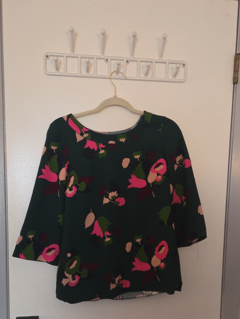 Boden Dark Green Floral Print Top, US Size 2 - Ella Swing Top